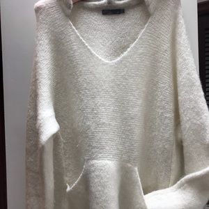 Prana winter white hooded sweater